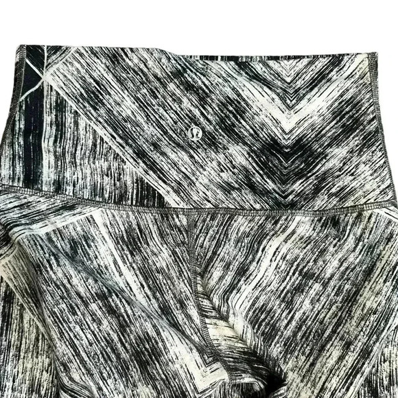 Lululemon Wunder Under Roll Down Black White Brush Size 4 - Picture 5 of 5